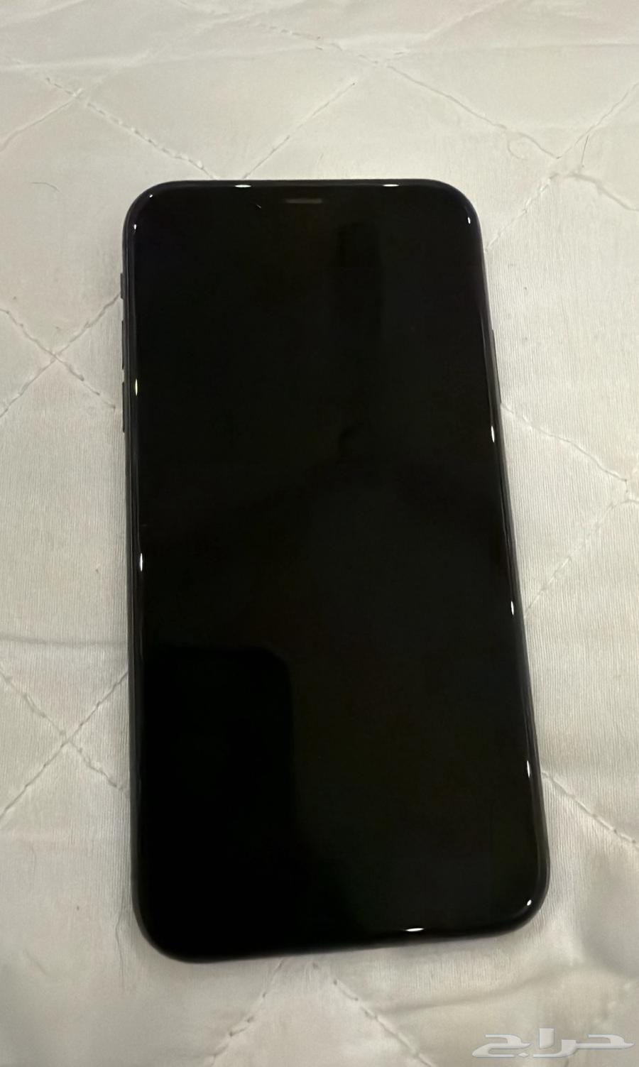 iPhone1164430381654146111