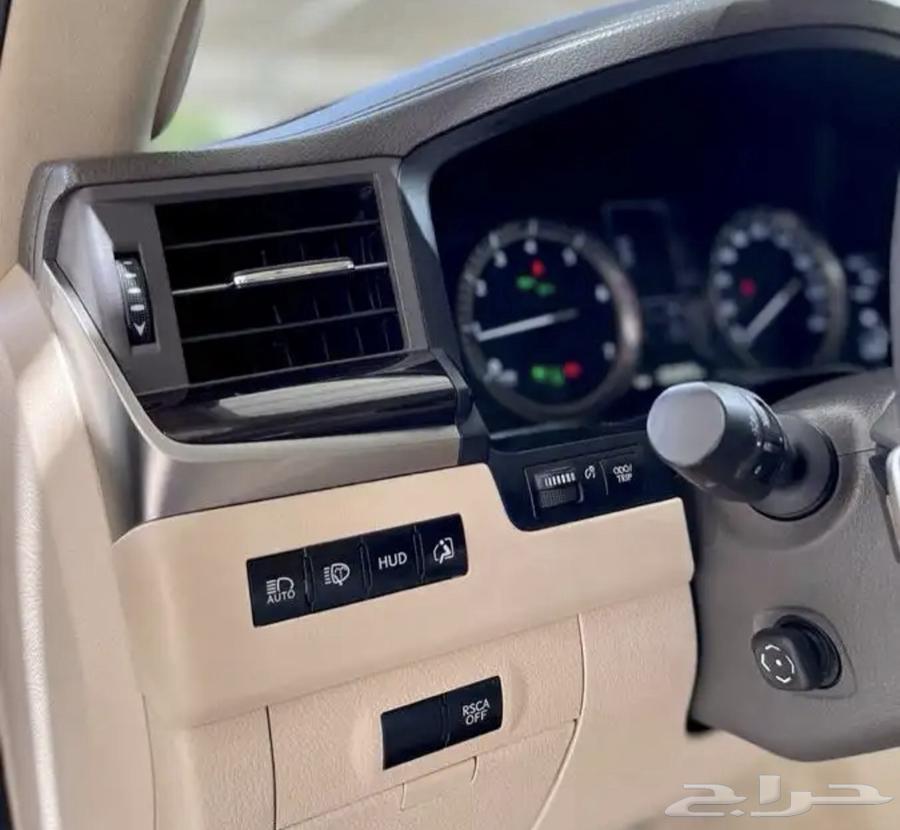 لكزز سعودي 2018 فل كامل ماشي 120 الف داخليه بيج الخارج ابيض64589079737859112