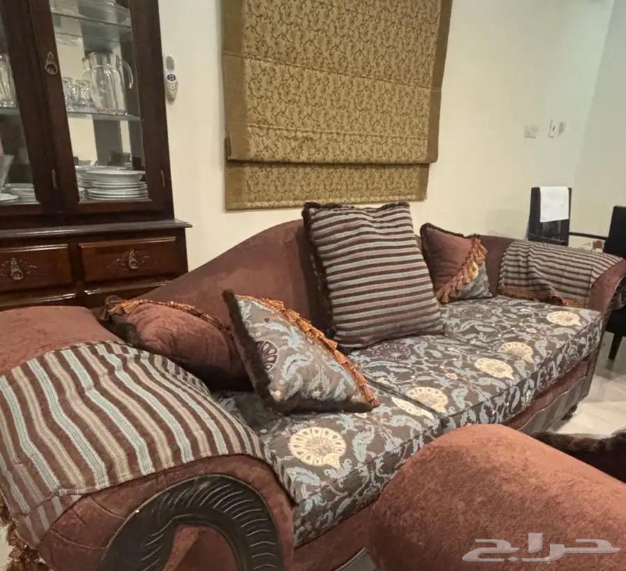 كنبين جودة ممتازة جدا ويكفي ل 6 أشخاص64432482170883111