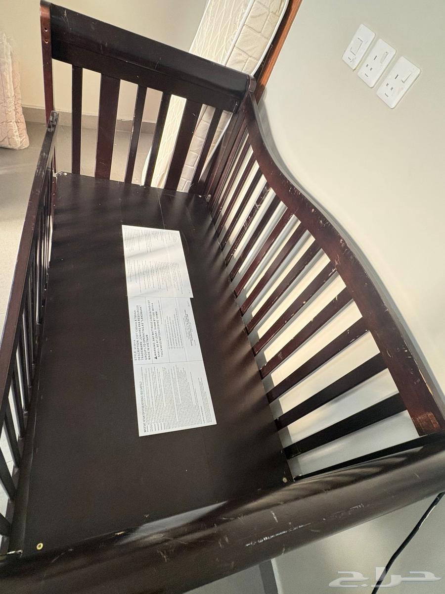 سرير اطفال للبيع64433270043777111