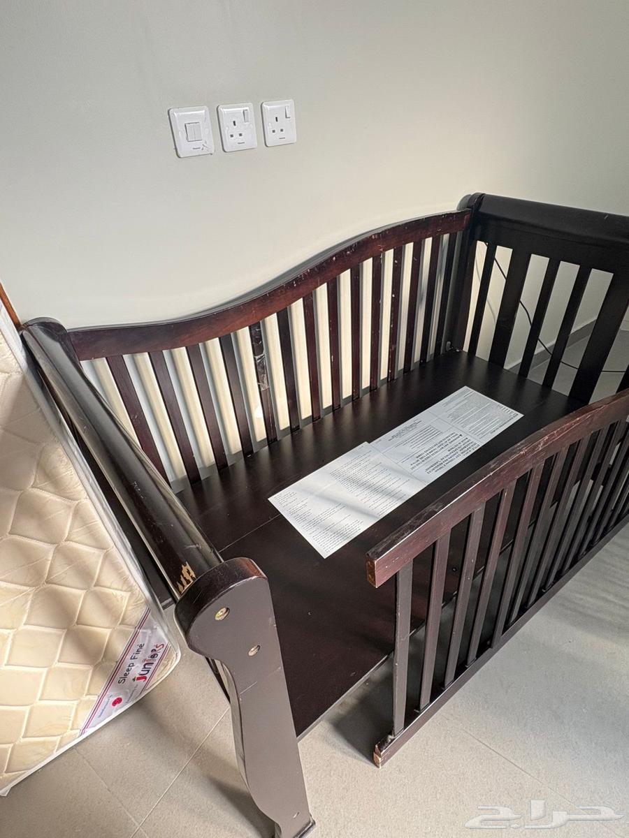 سرير اطفال للبيع64433270043777110