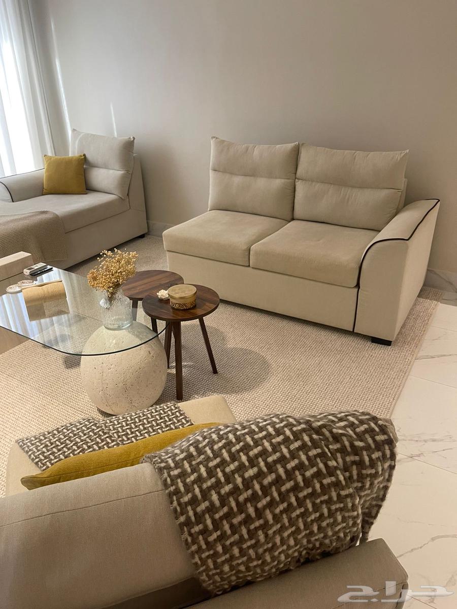 كنب كورنر بحالة جديدة من هوم سينتر64428322527619112