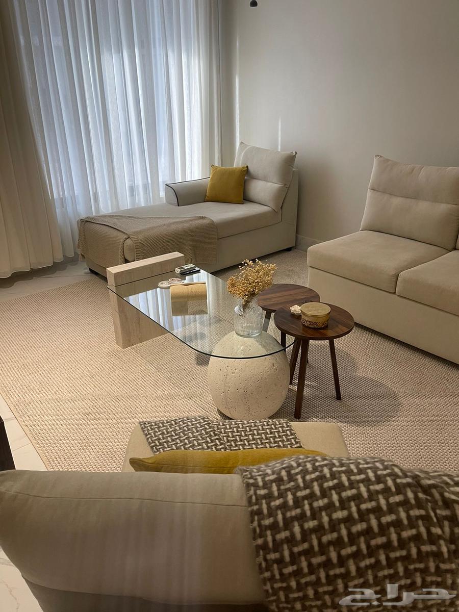 كنب كورنر بحالة جديدة من هوم سينتر64428322527619111