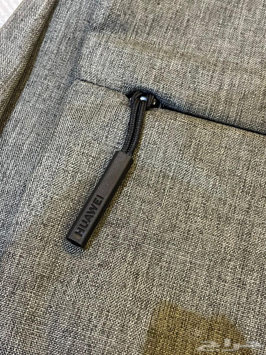 New backpack with documents64430286073858114