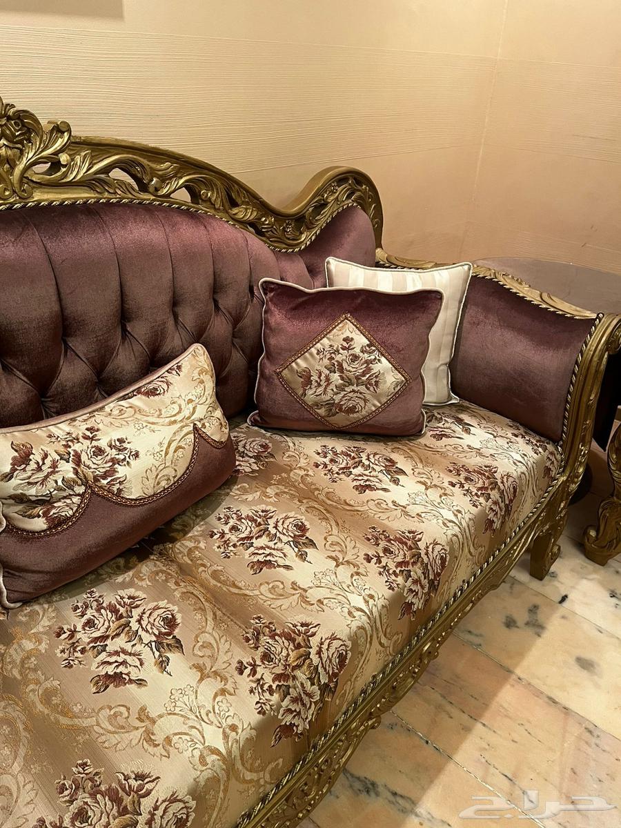 طقم كنب مع طاولة هدية64432890550913113