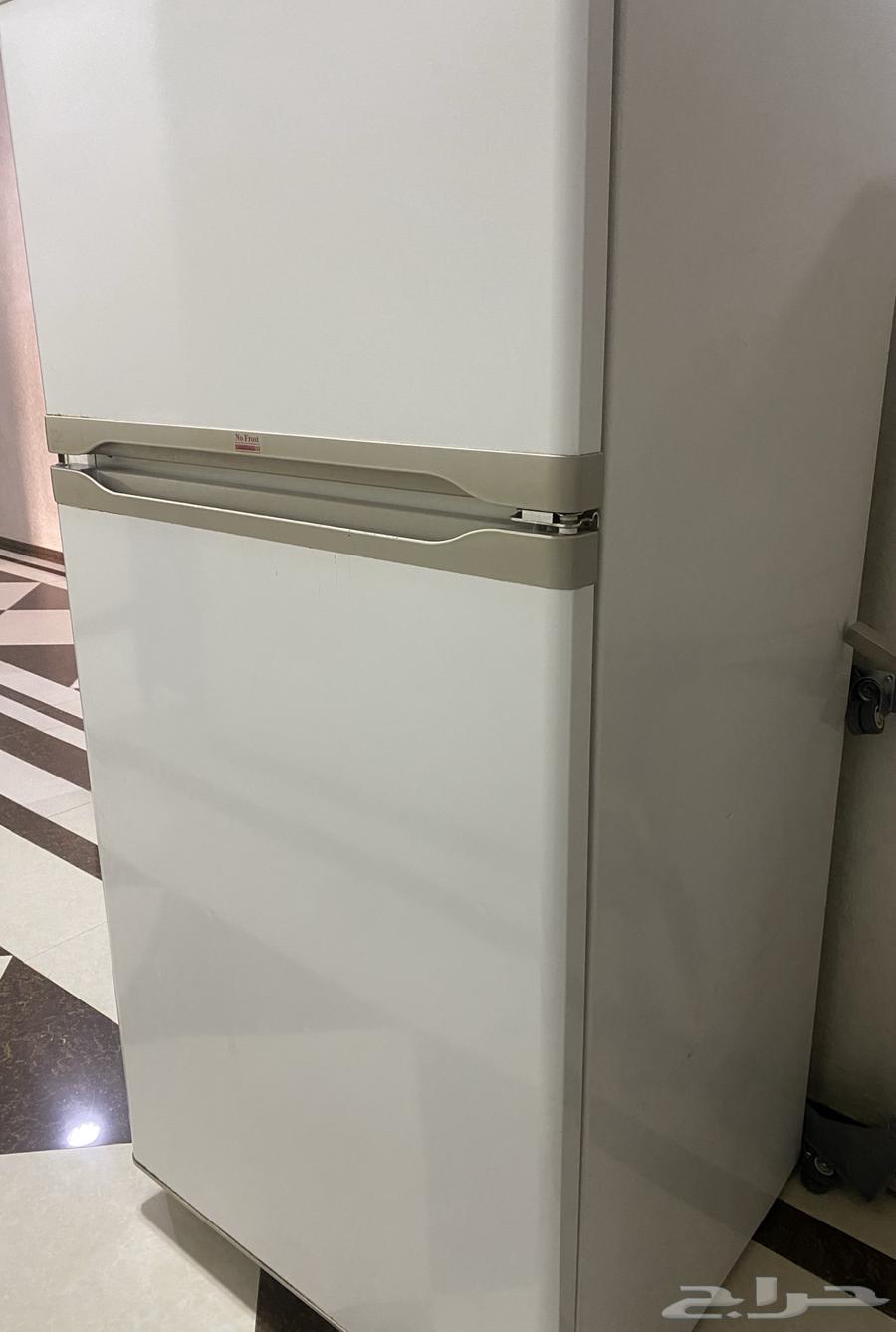 ثلاجة للبيع64430575819778112