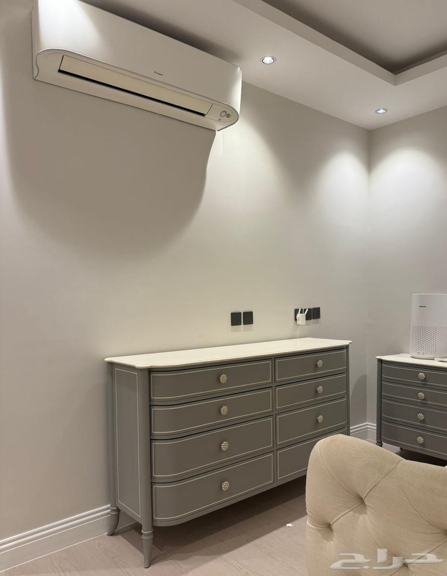 Two small and one large Caracole drawers64429990058627110