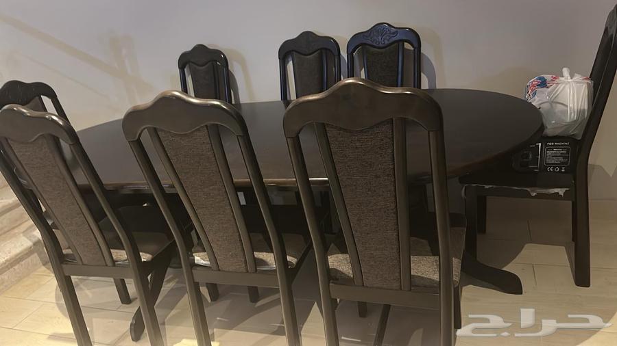 طاوله و 8 كراسي استخدام نظيف 3 اشهر شبه جديده64427116398979110