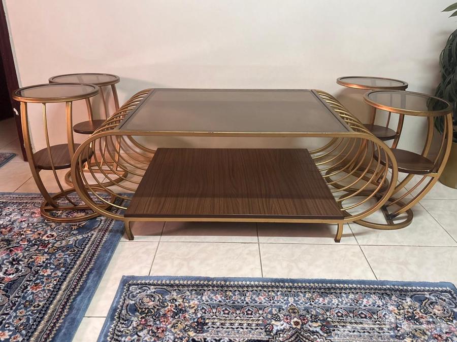 Serving table64433026567683110