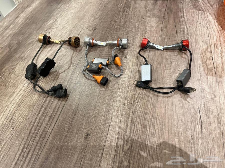 للبيع لمبات LED للسيارة فورد-هونداي-تايوتا64592408223617111