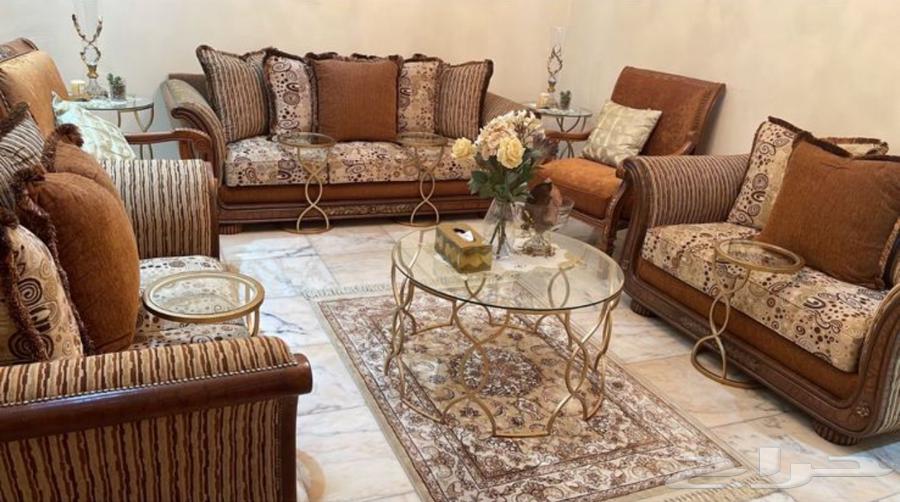 Very clean sofas and tables64429762293634111