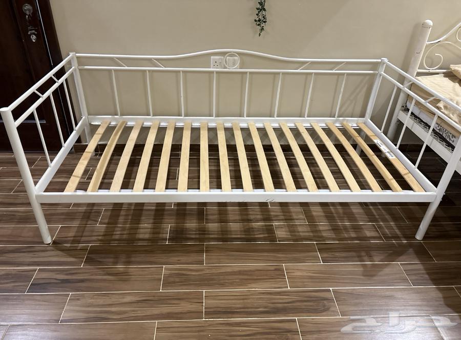 كرسي من ايكيا20064430940908291110