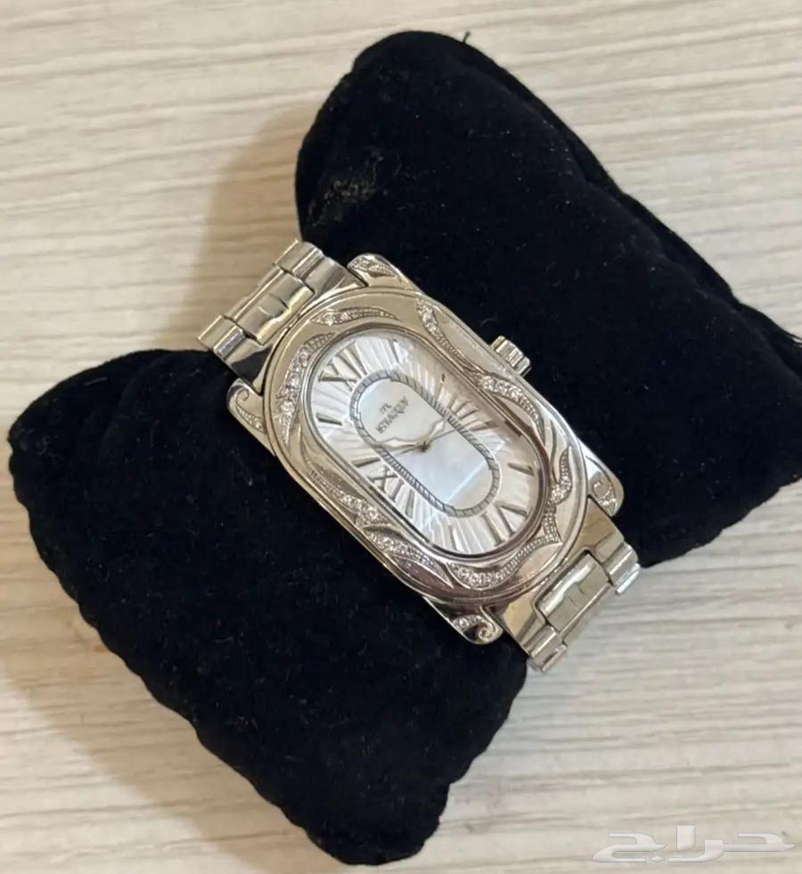 ساعة نسائية من براند SHARLY64428416902146112