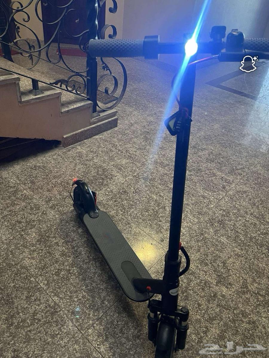 اسكوتر العدد اثنين بحاله جيده جدا  مع الشواحن الحد 120064427797827459112