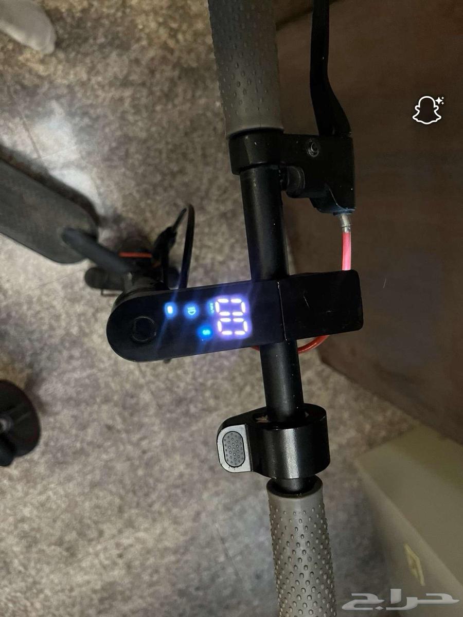 اسكوتر العدد اثنين بحاله جيده جدا  مع الشواحن الحد 120064427797827459110