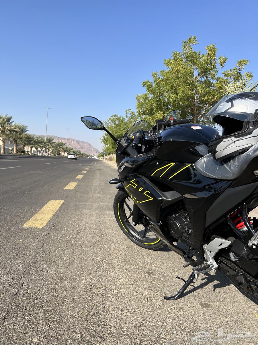 للبيع سوزوكي gixxer 15064589585733507113