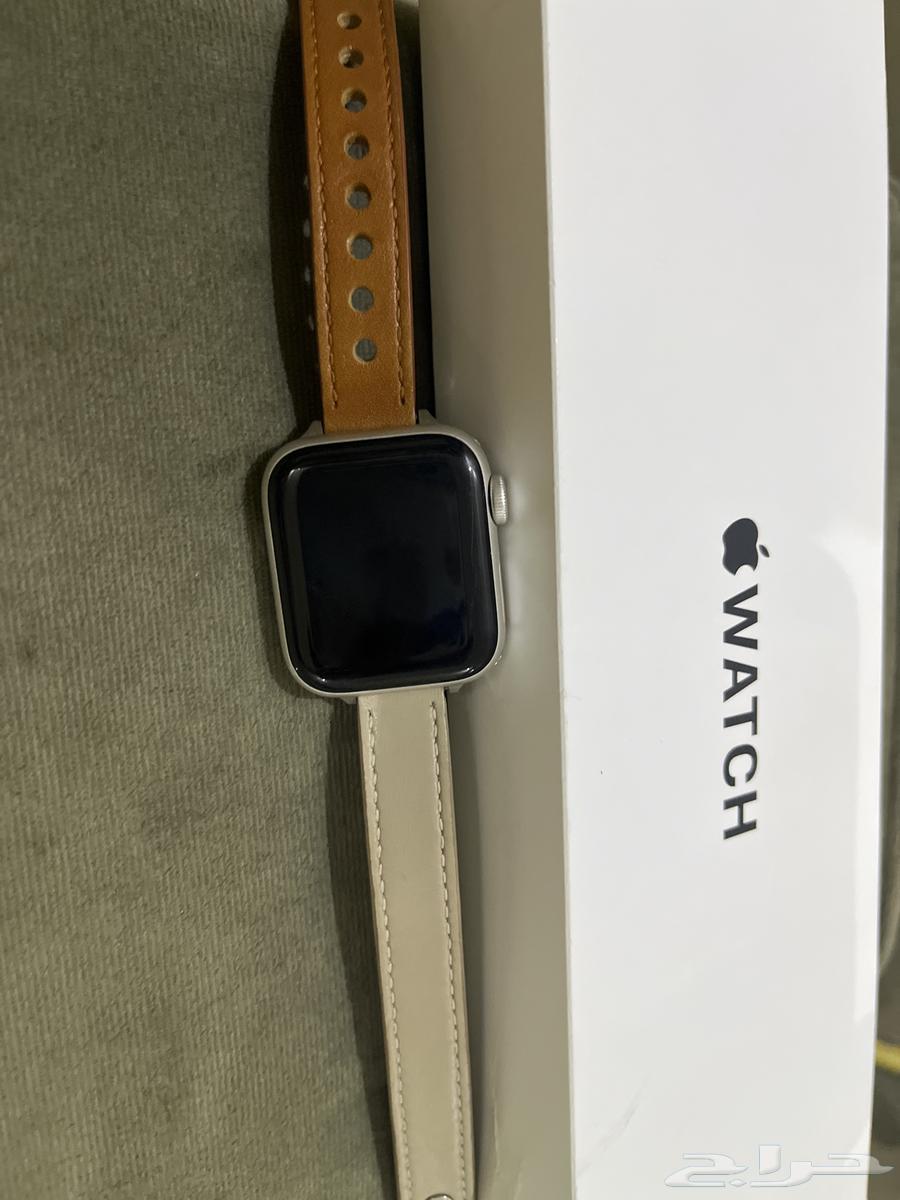 ساعه ابل64426860935937110