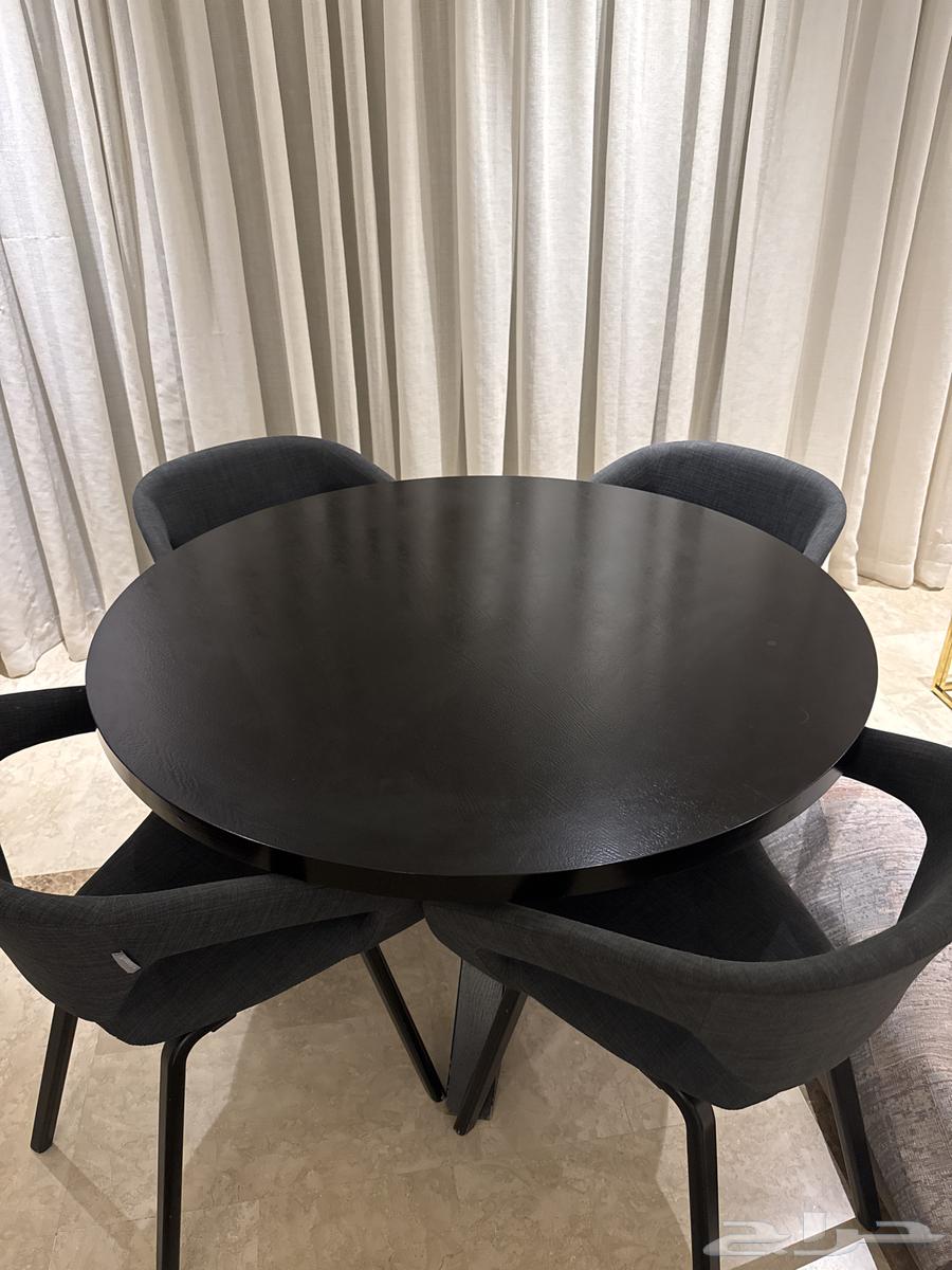 Dining Tables64432700571651110