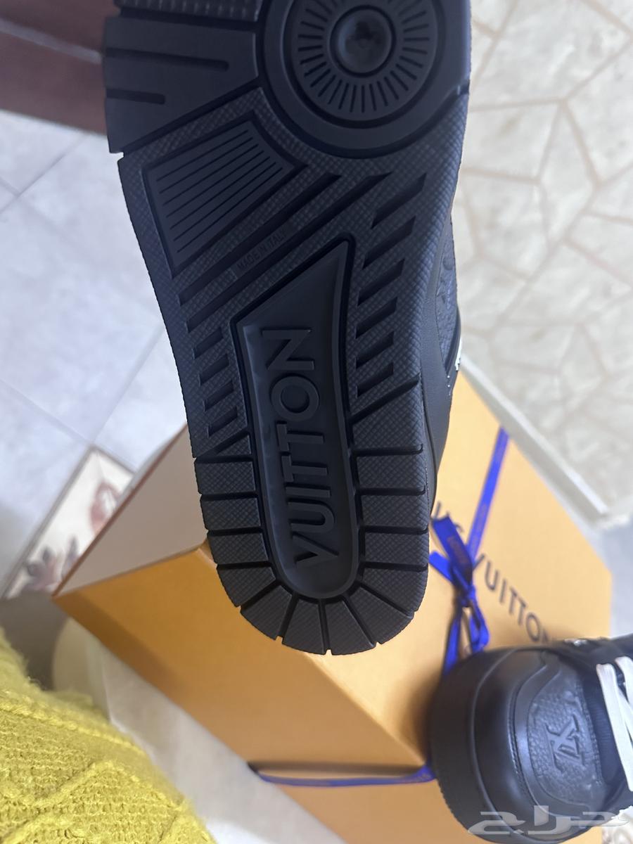 شوز من لويس فيتون. جديد64432537063939114