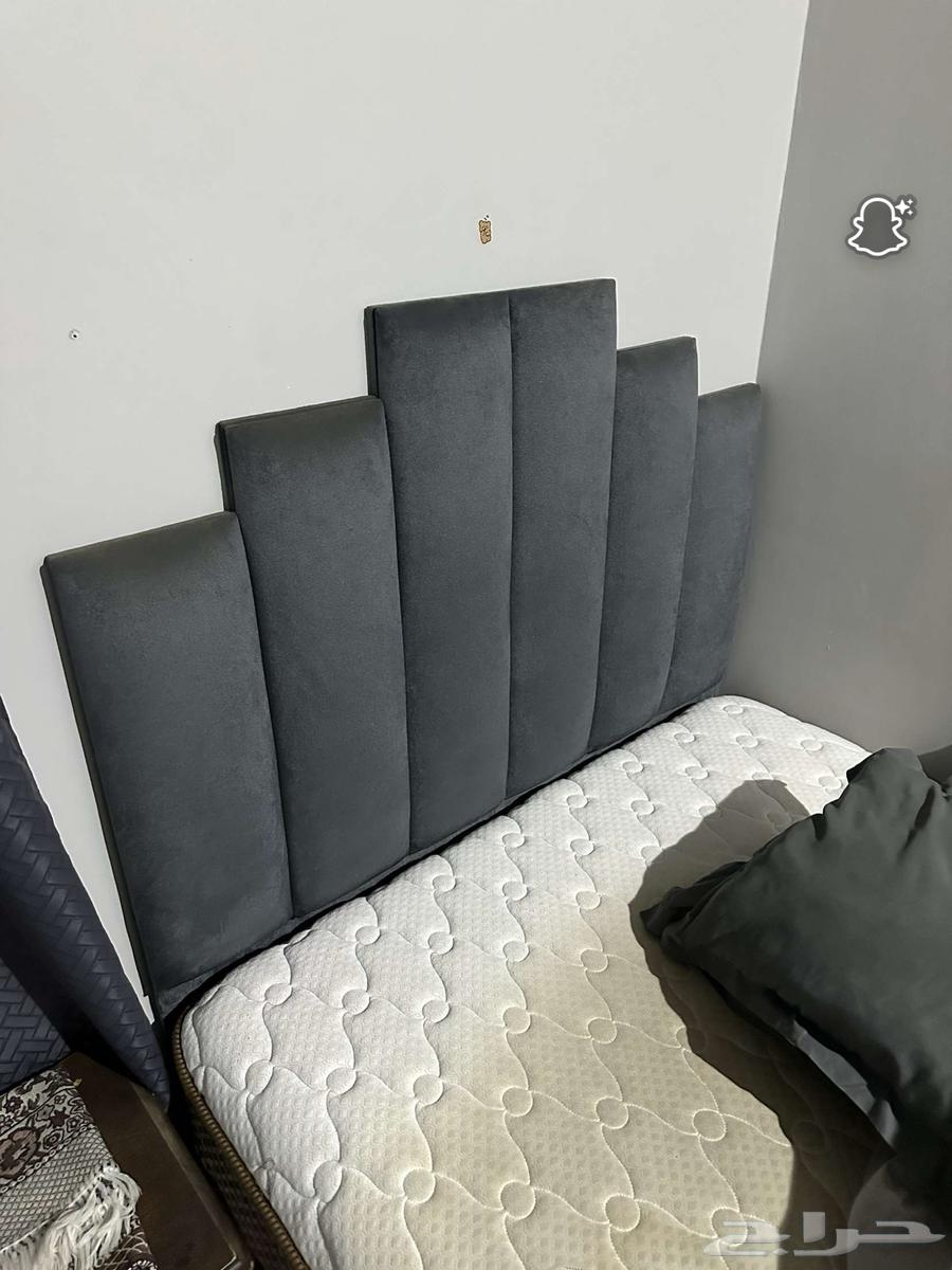 سرير بمرتبته نفر ونص نضيف جدا  اخو الجديد64432183573249110