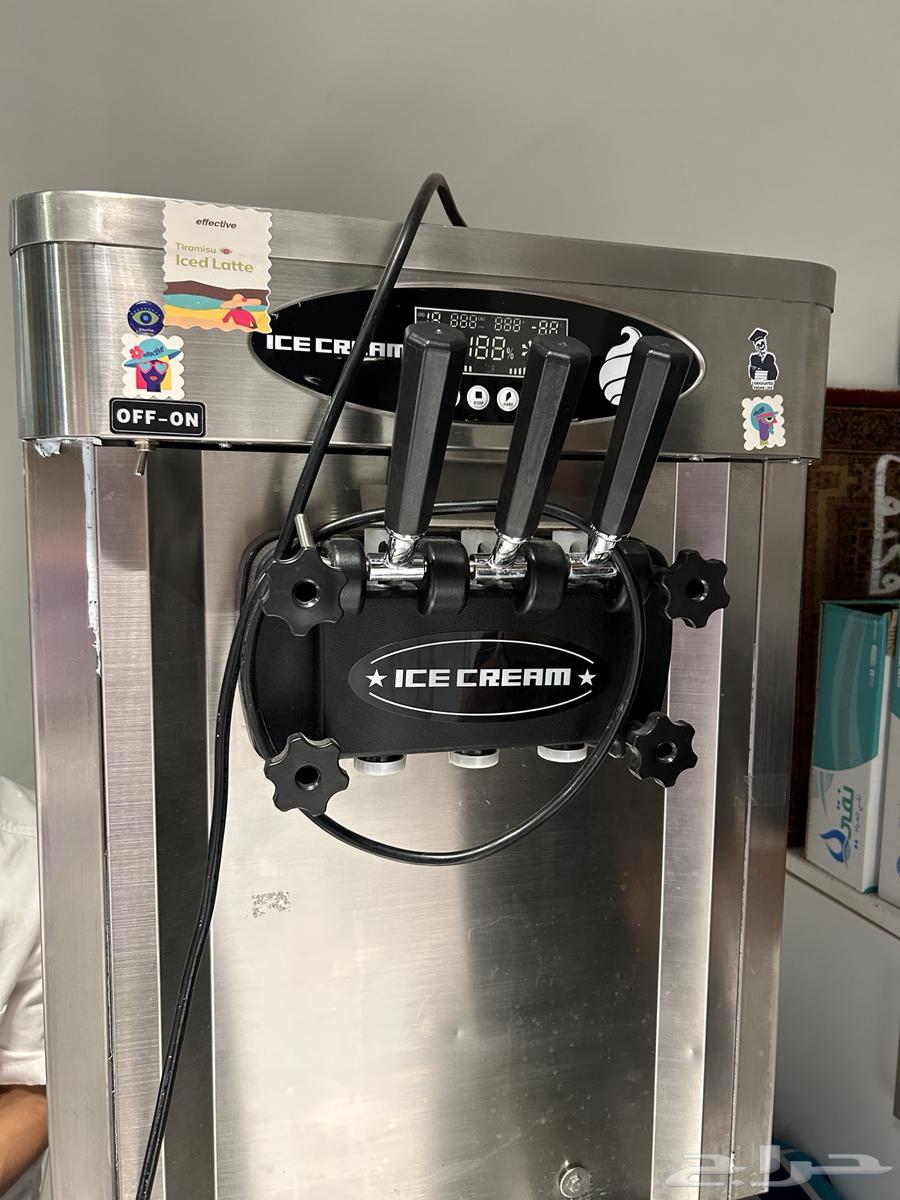 Ice cream machine64429022629377112