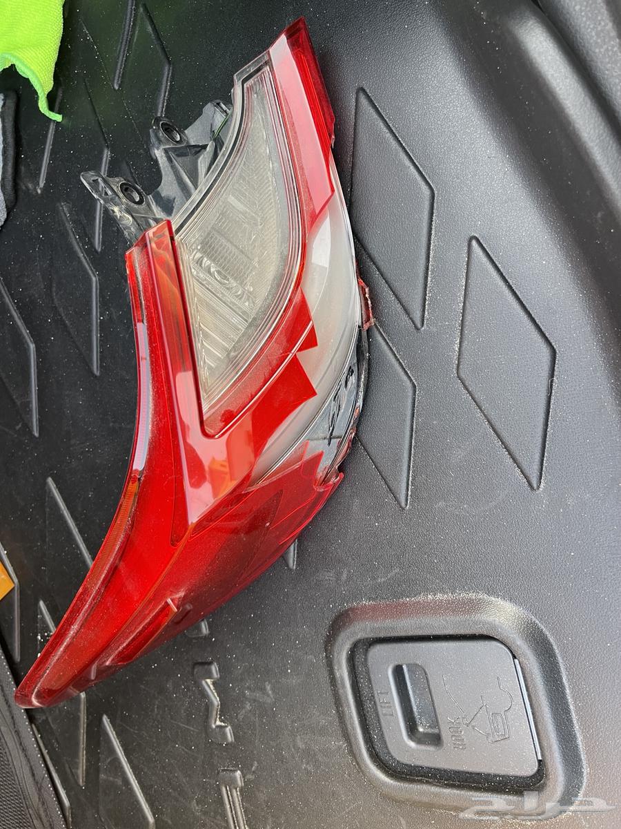 أسطب خلفي كامري 202564587132604545111