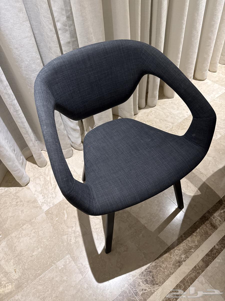 Dining Tables64432700571651111