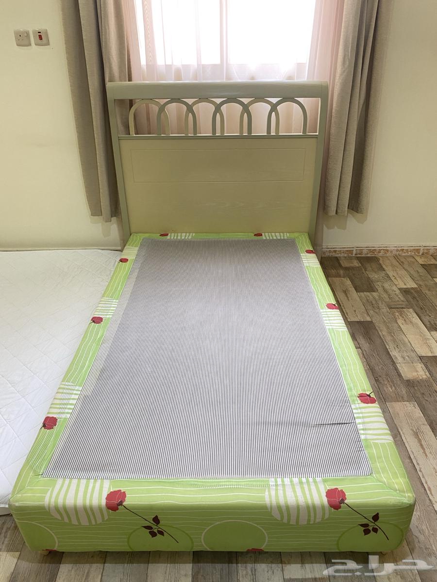 Double and a half bed, double and a half medical mattress, almost new with its sheet64429062636545111