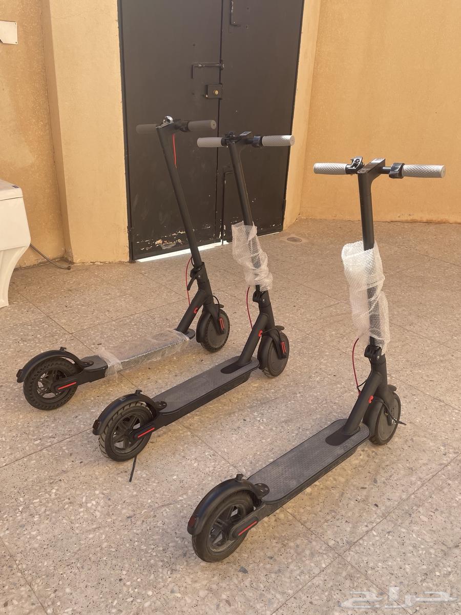 3 سكوتر كهربائي شبه جديد للبيع64429762255363112