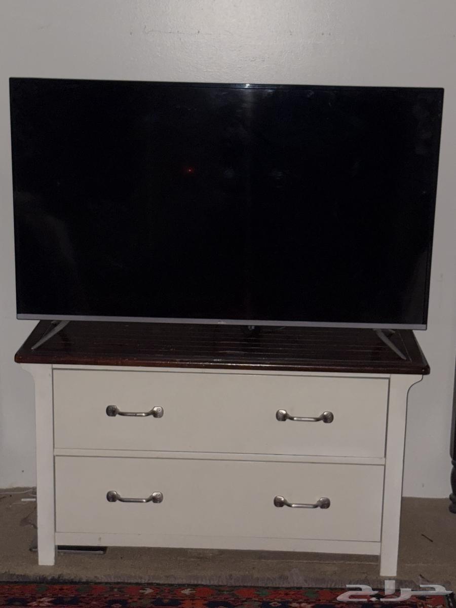 ikon TV with stand, used, gently used condition64433066966145110