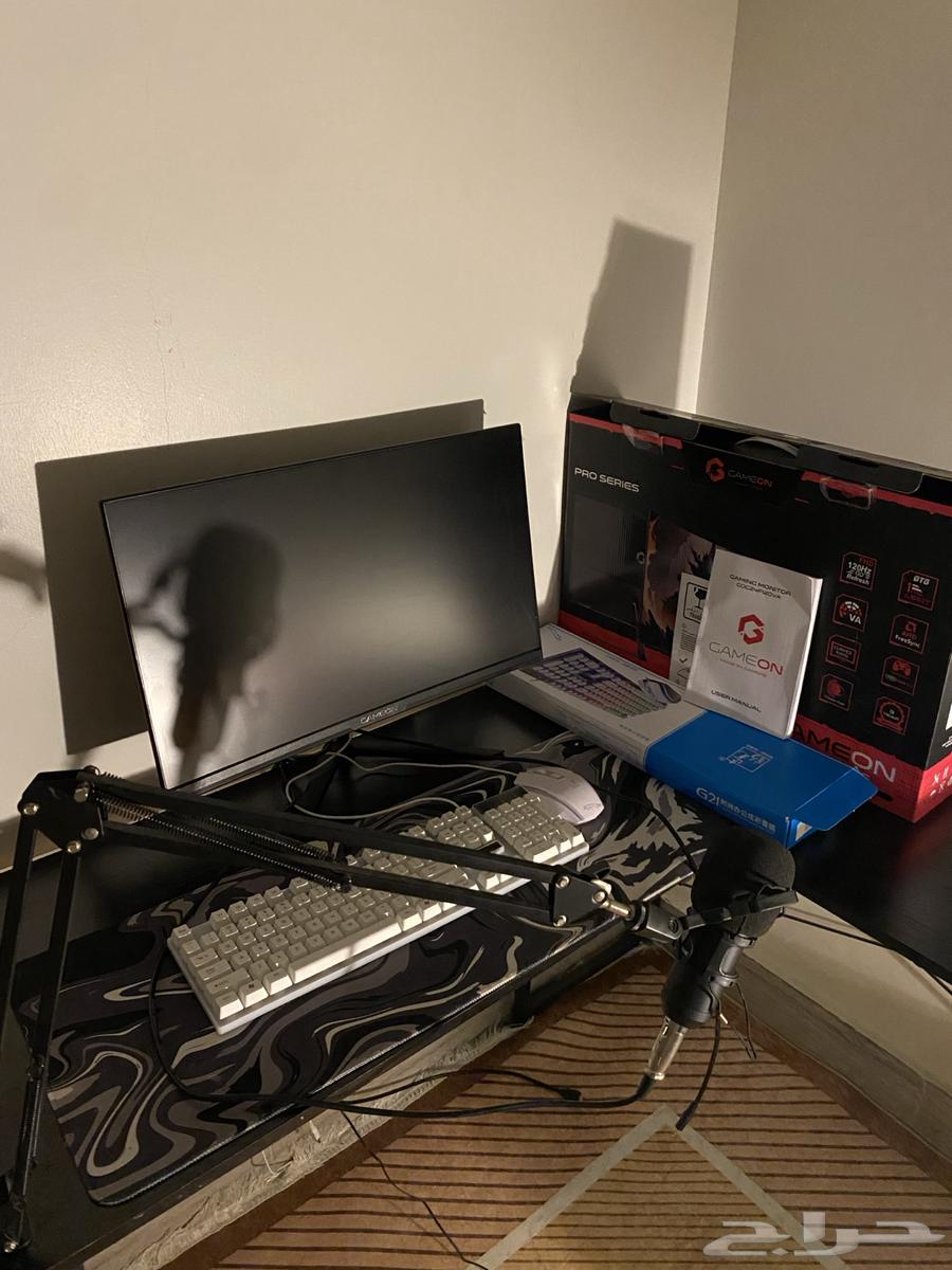 Gaming Screen64427636817154113