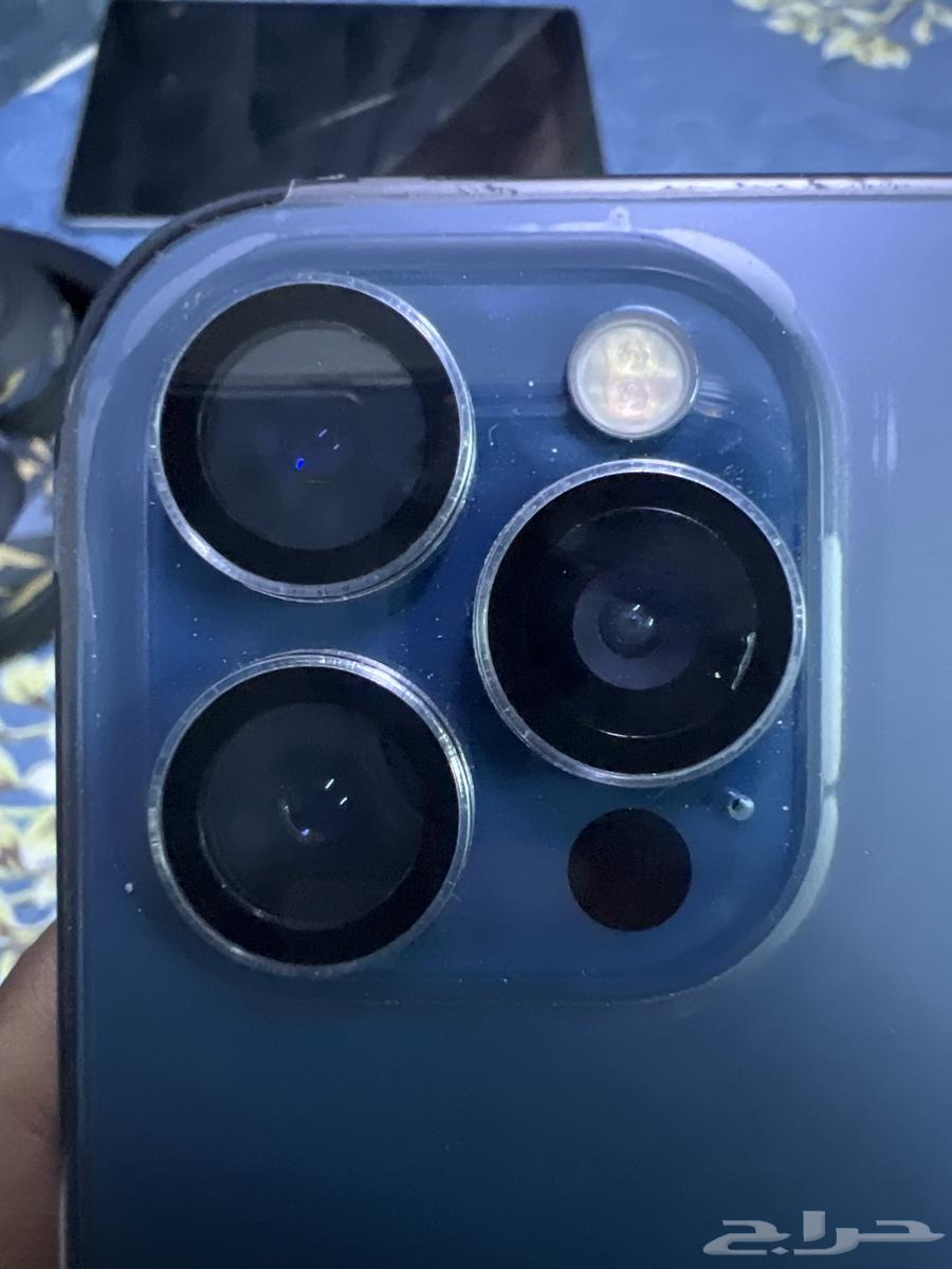 iPhone 1264432468400129114