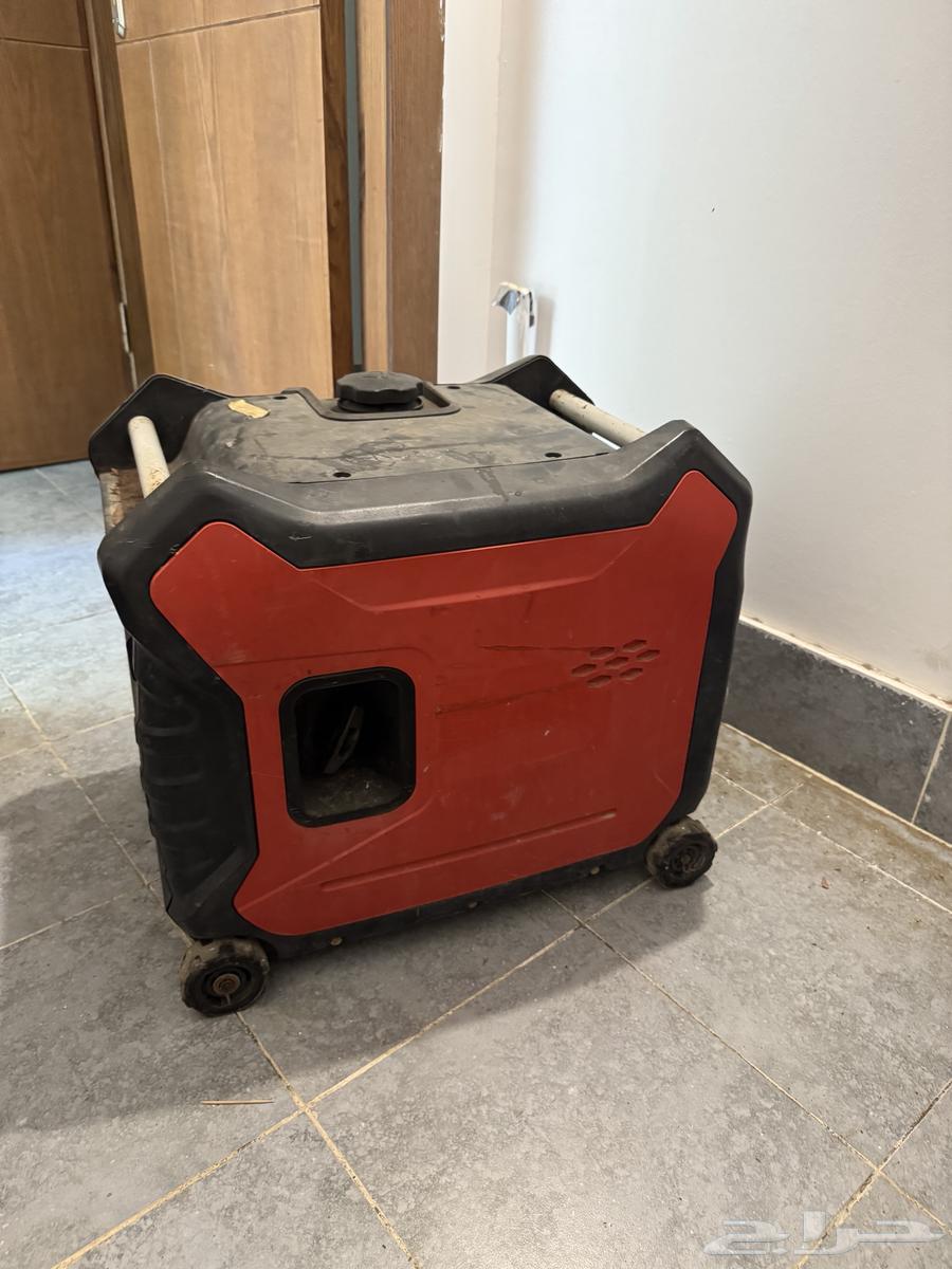 Generator from Linsen company with 3500 power.64432863255553110