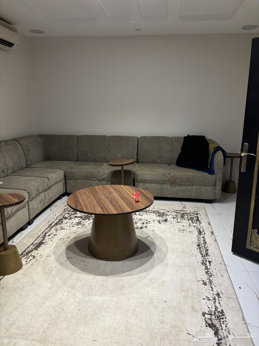 Sofa, table and TV table64427892256259111