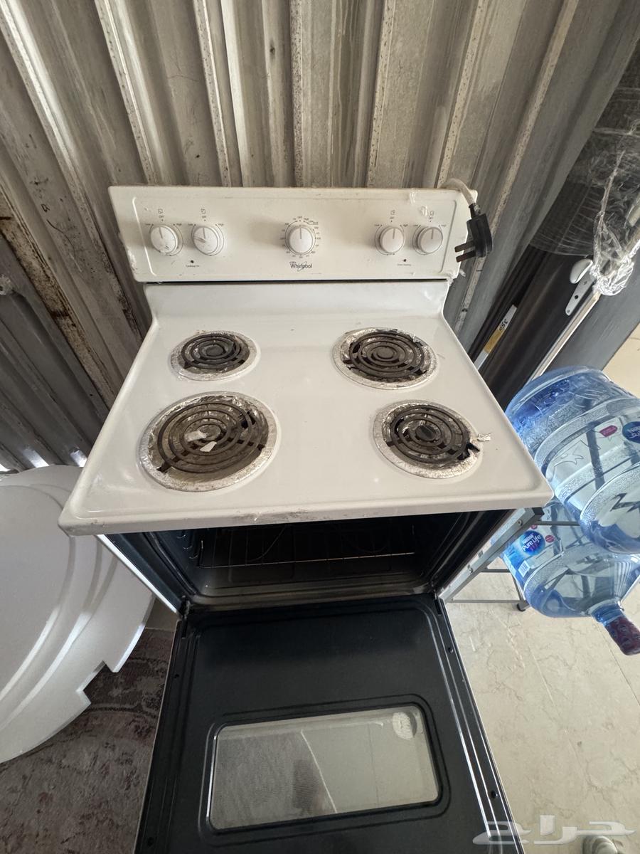 فرن نضيف جدا64431156462851110