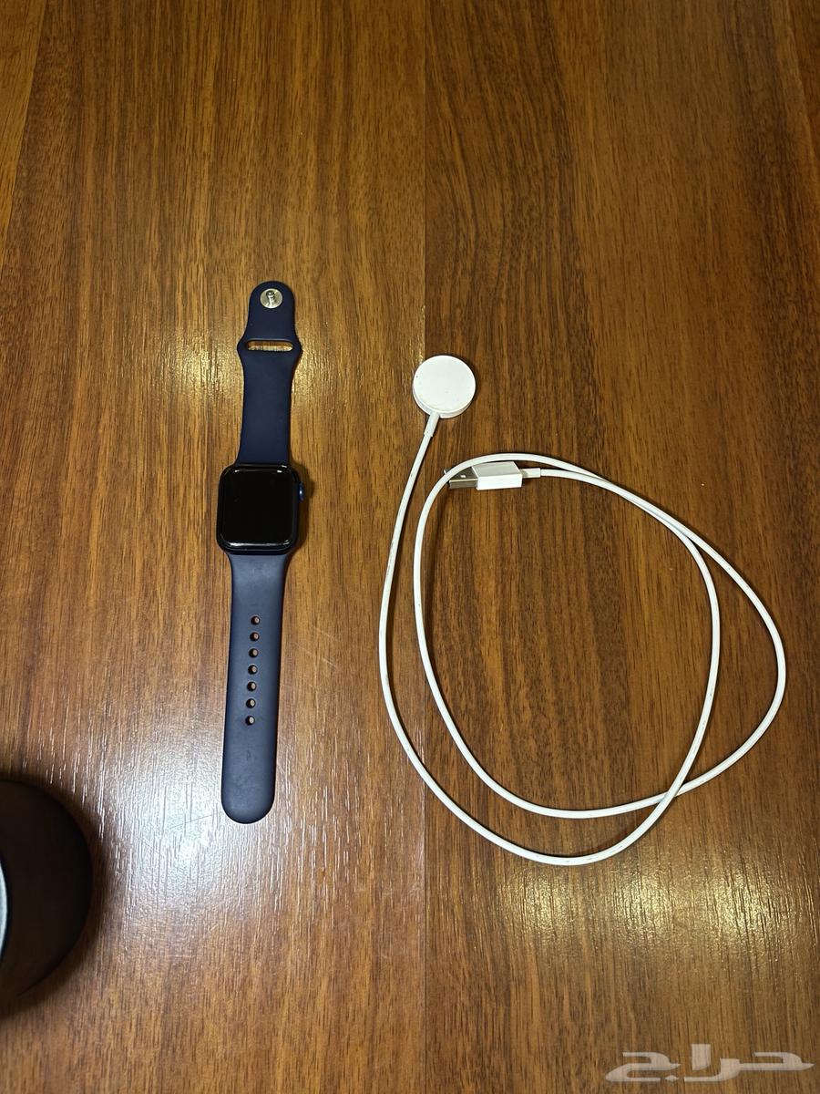 ساعه ابل للبيع شبه جديده64428915007491110