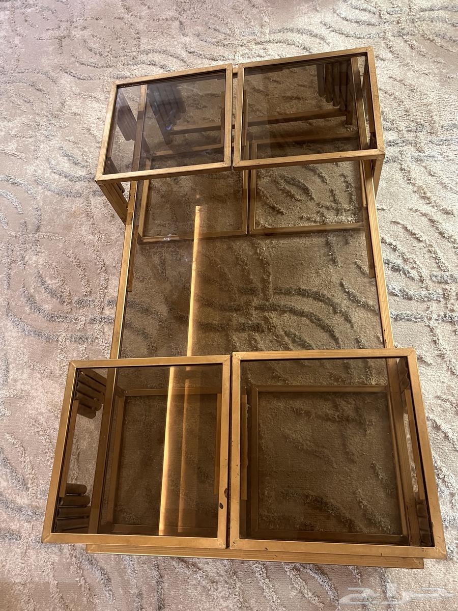 كنب ارضي وطاولة زجاج64429116474881112