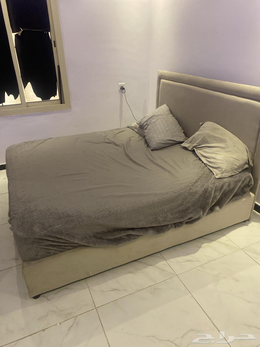 السرير دولي64427489467393110