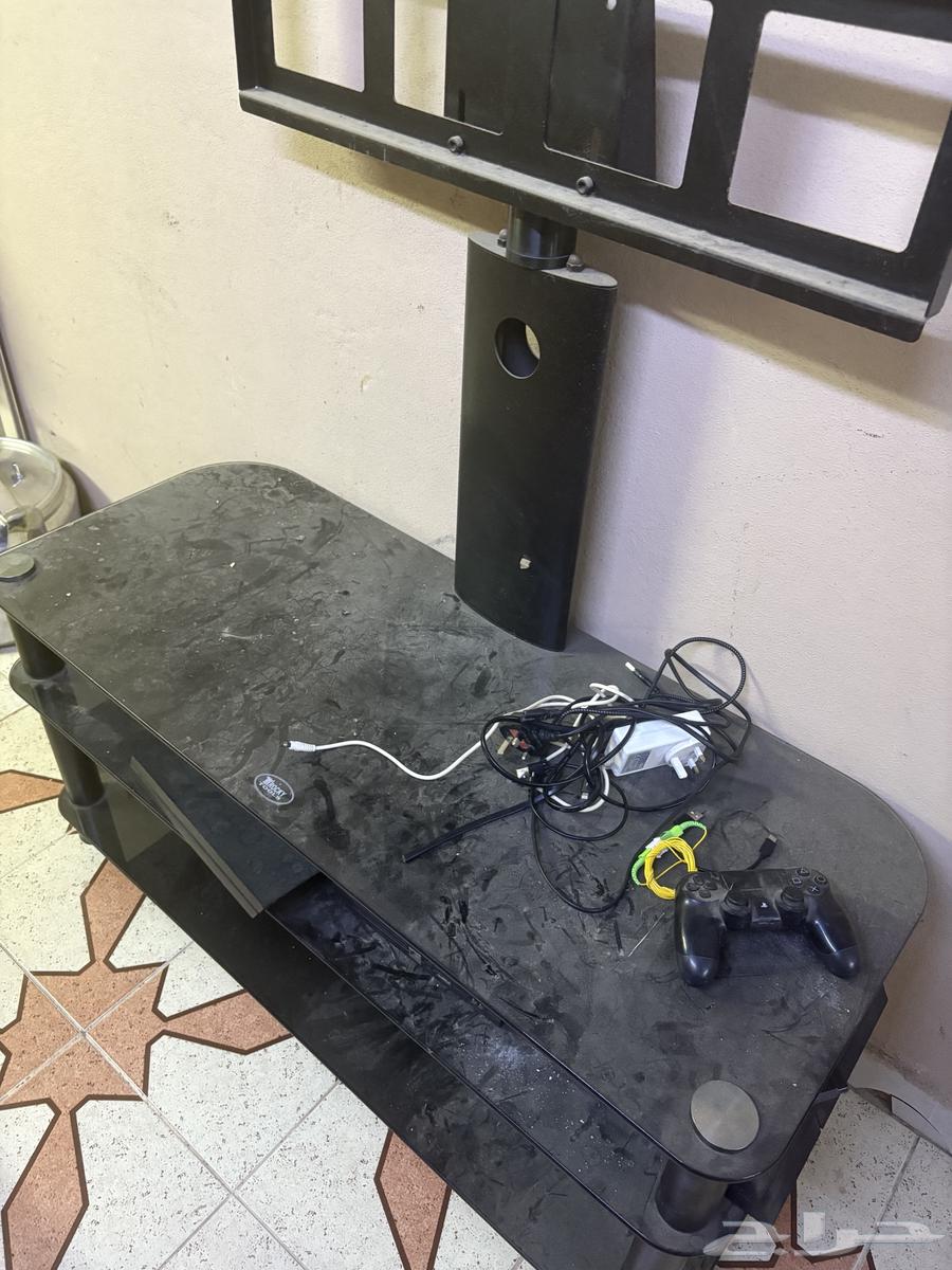 طاولة شاشه وشاشة خمسين بوصه64433390692097110