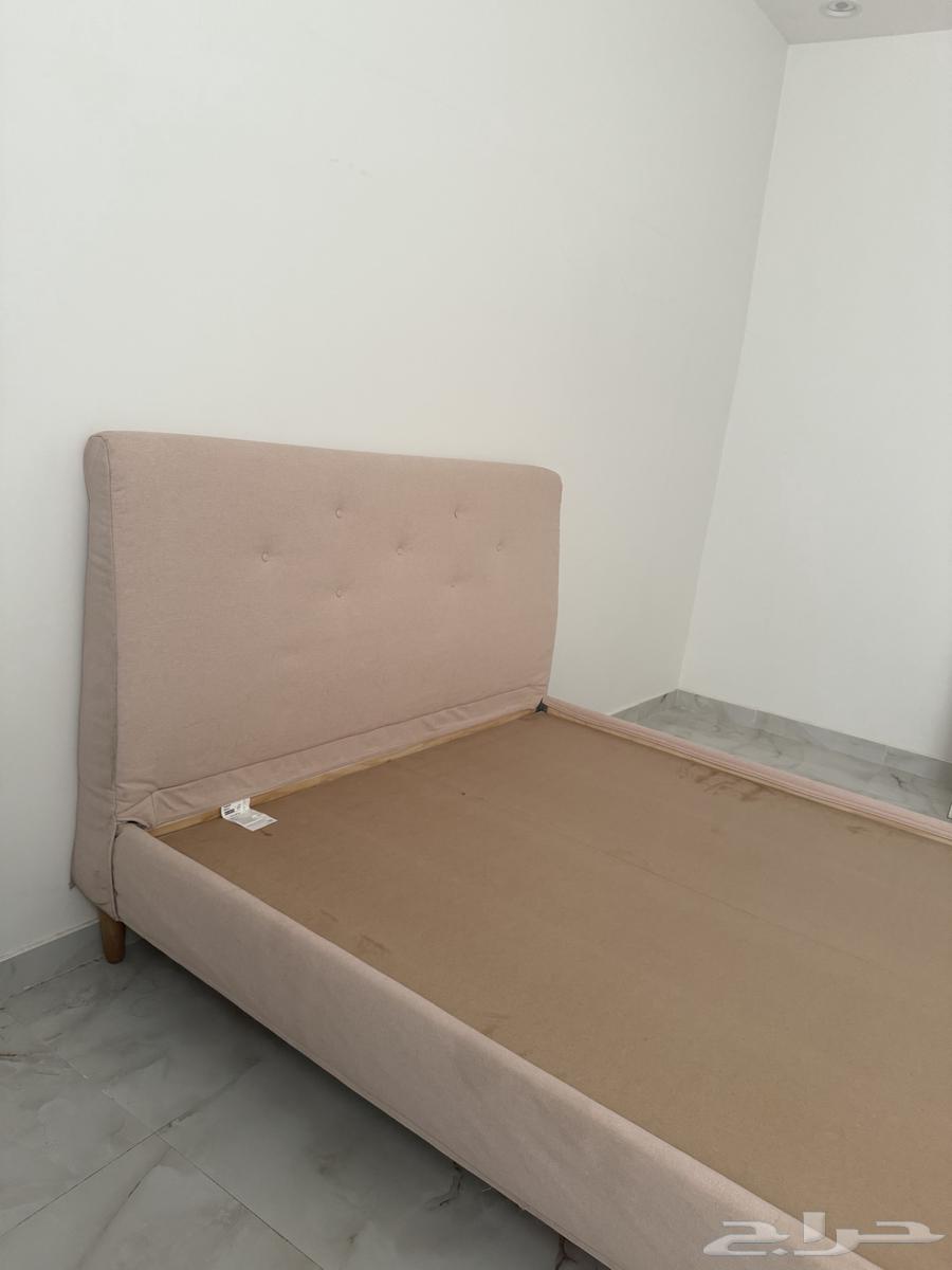 سرير من ايكيا64428053025922111