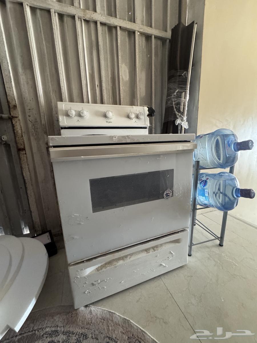 فرن نضيف جدا64431156462851113