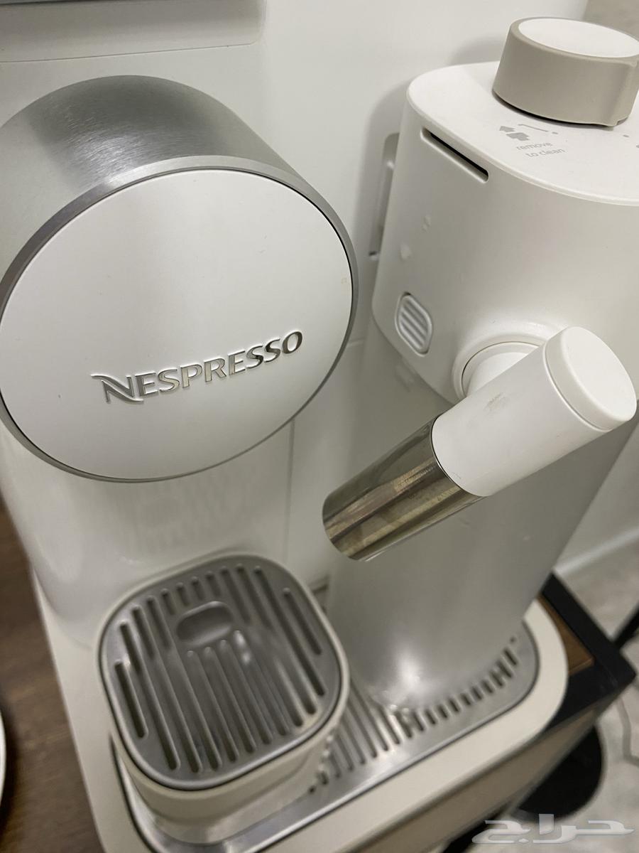 مكينة قهوه من شركة Nespresso64427410013442112