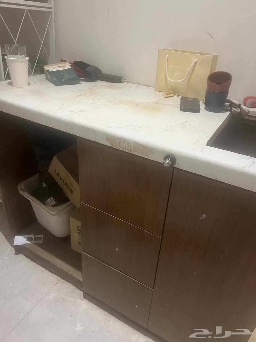 طاولة قهوة او بار قهوة للبيع مستخدم64427383536643111