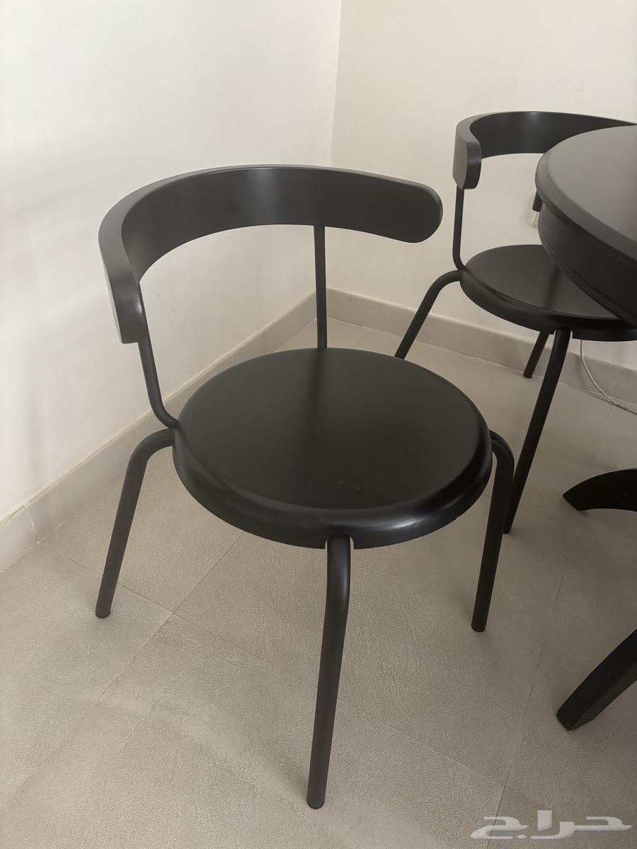 4 كراسي طعام خشب ومعدن أيكيا لون أسود64427502796419110