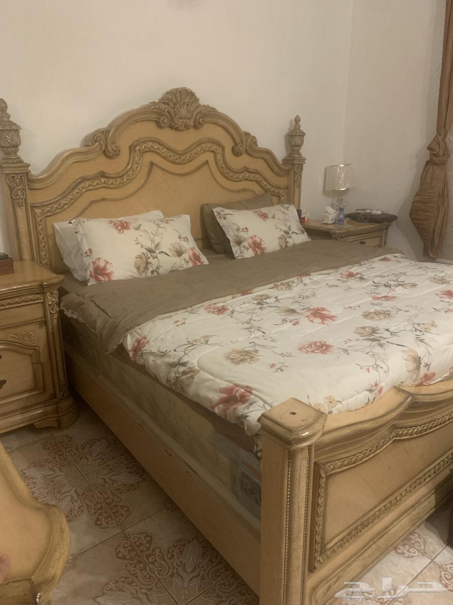 غرفة نوم من مفروشات العمر64431767865347110