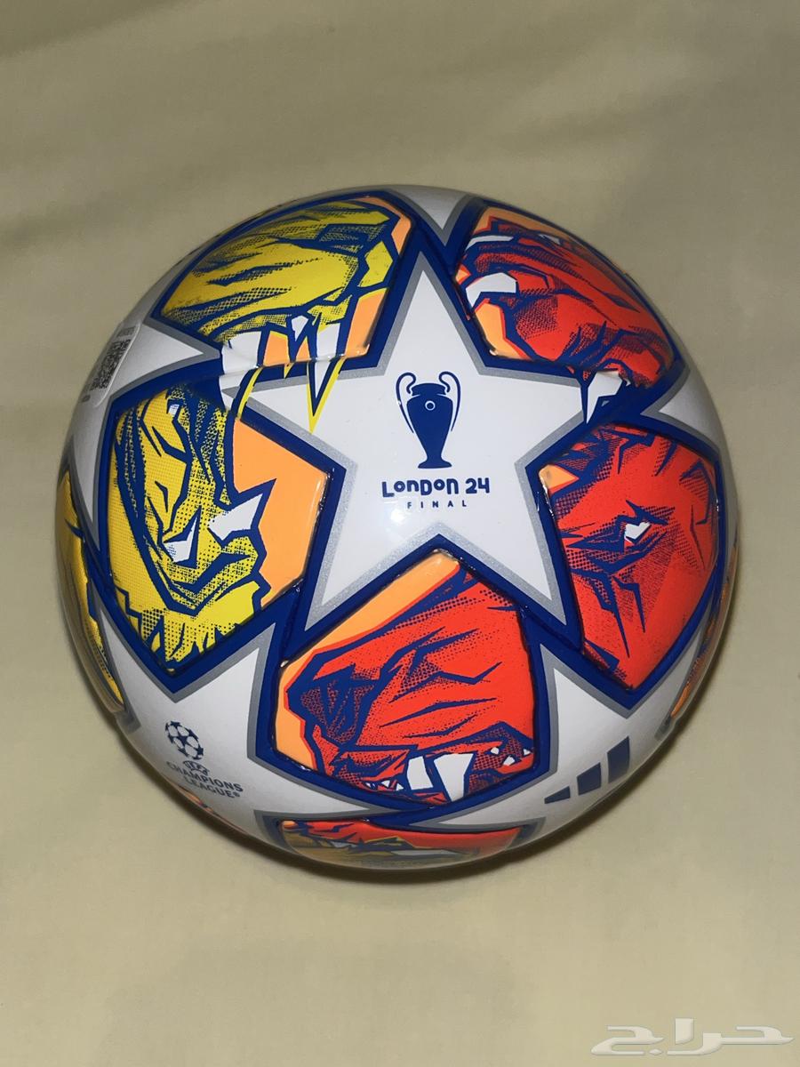 كرة دوري ابطال اوربا64429451783170110