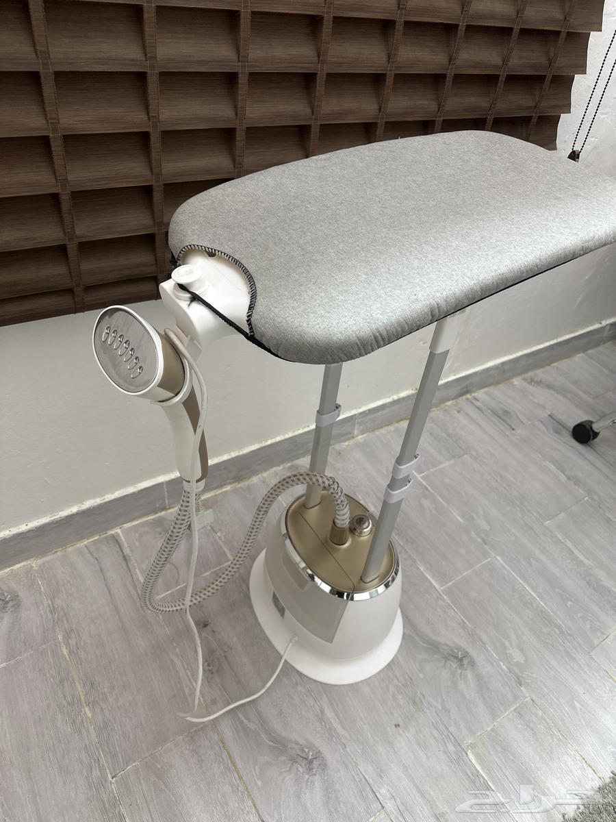 مكواة بخار للملابس .64426995608066112