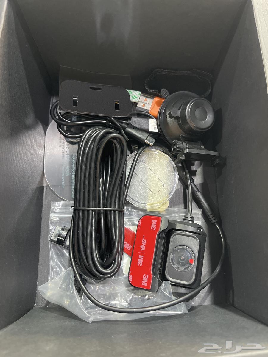 New dash cam for sale with four cameras and accessories64431210688641112