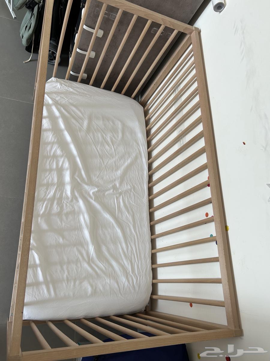سرير أطفال مع المرتبة والشراشف64428698211329112