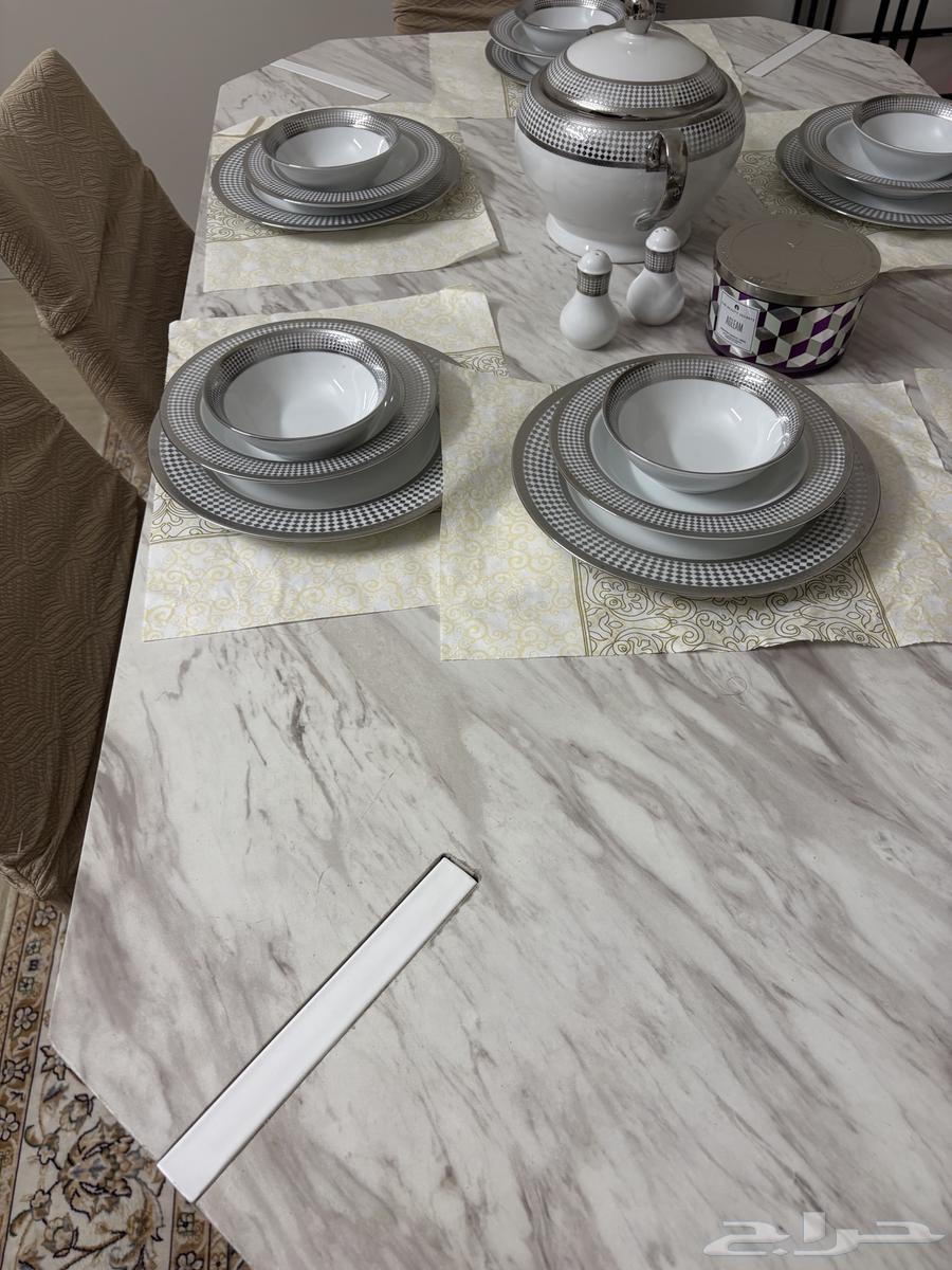 للبيع طاولة طعام64428349509635112